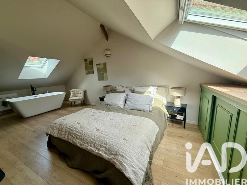 Loft - 156 m² - 5 pièces