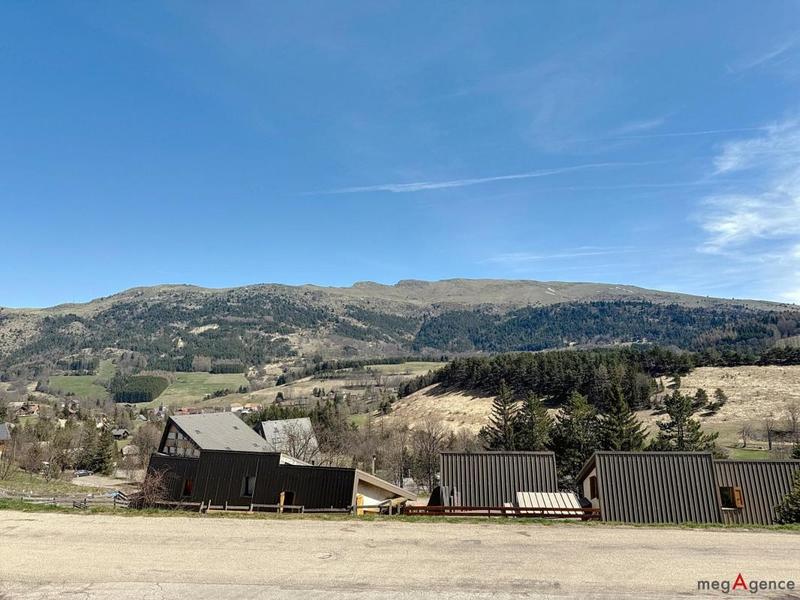 Appartement - 94 m² - 4 pièces