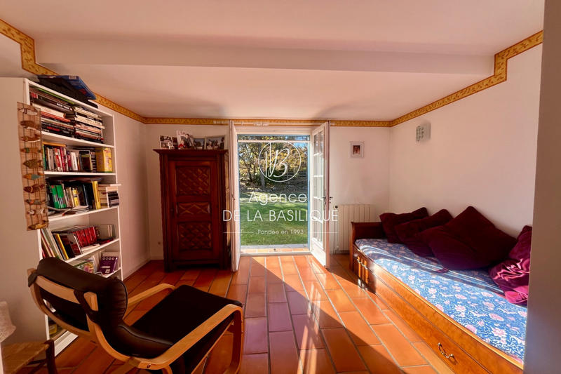 Maison - 232 m² - 8 pièces