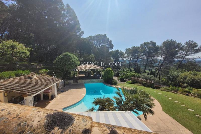 Maison - 200 m² - 4 pièces