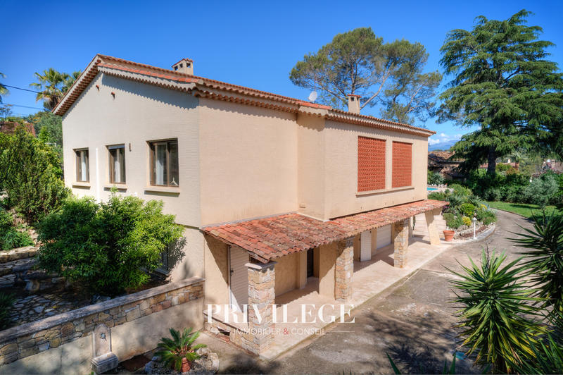 Villa - 170 m² - 7 pièces
