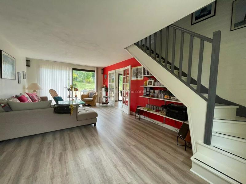 Maison - 173 m² - 8 pièces