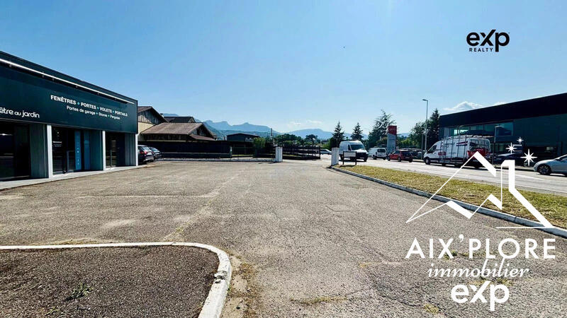 Fonds de commerce - Local commercial - 215 m²