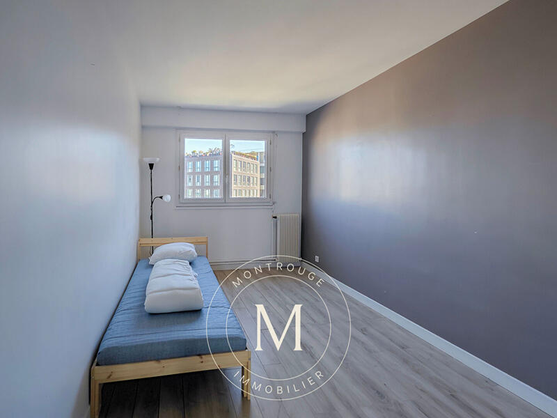 Appartement - 80 m² - 4 pièces