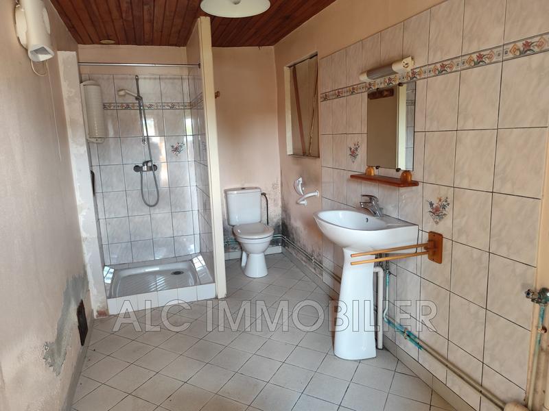 Maison - 215 m² - 3 pièces