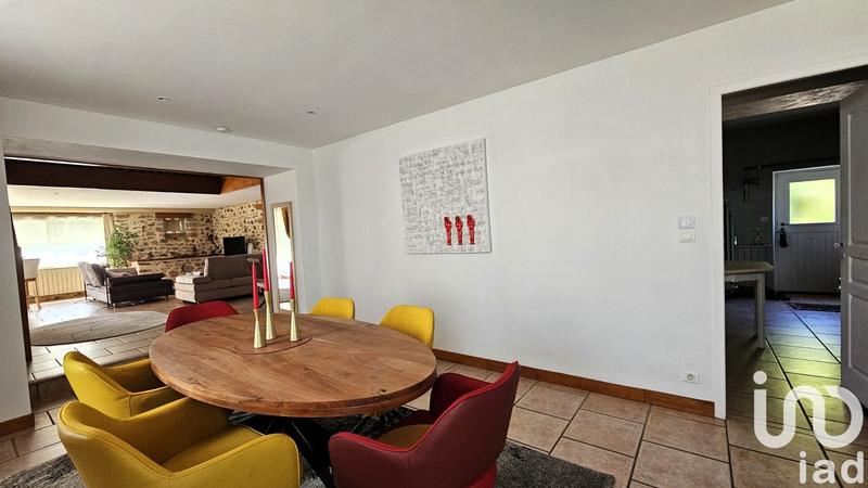 Maison - 180 m² - 7 pièces