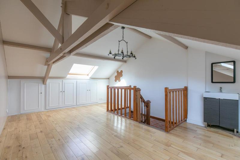 Maison - 144 m² - 7 pièces