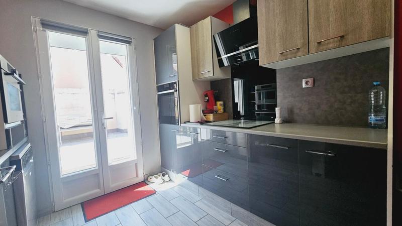 Maison - 92 m² - 4 pièces