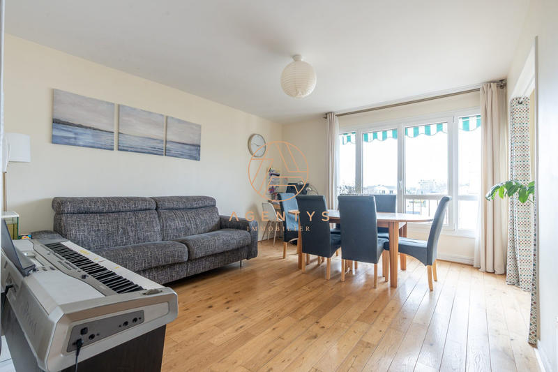 Appartement - 79 m² - 4 pièces