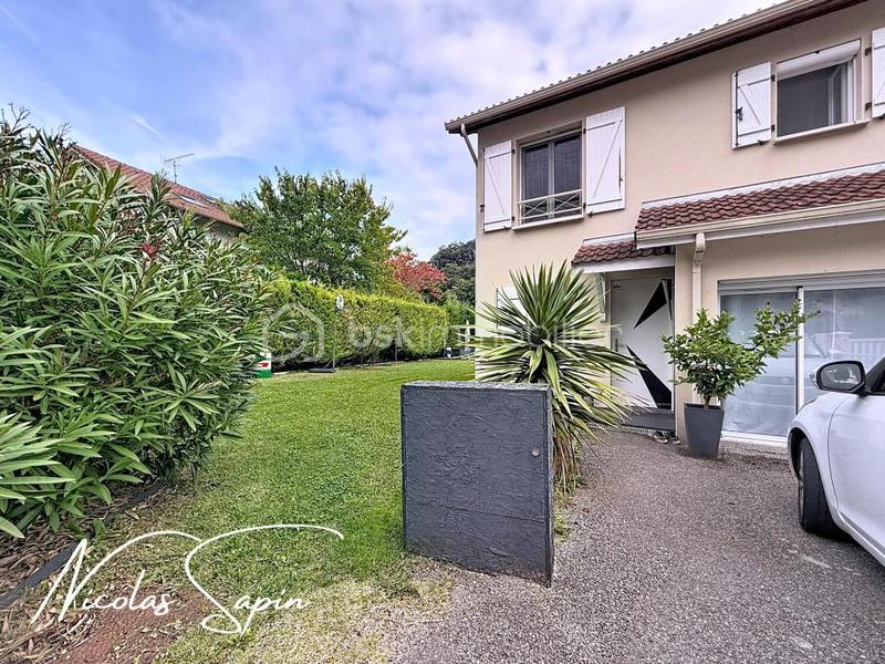 Maison - 102 m² - 5 pièces