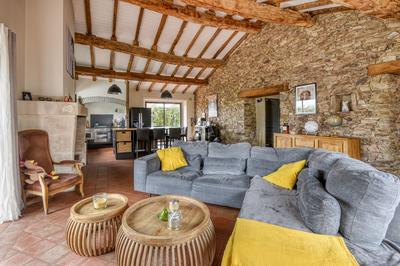 Maison - 243 m² - 7 pièces