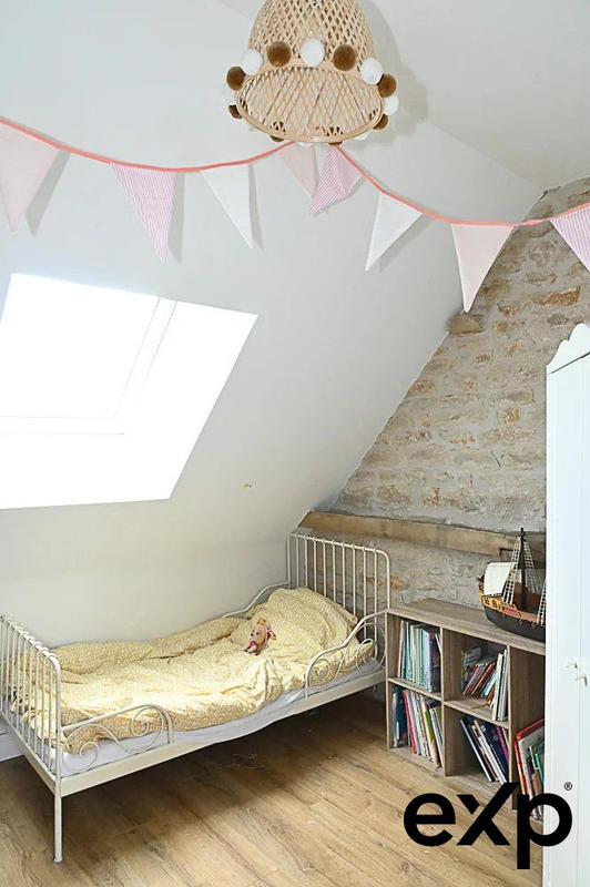 Maison - 330 m² - 13 pièces