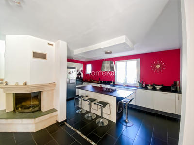 Maison - 160 m² - 6 pièces