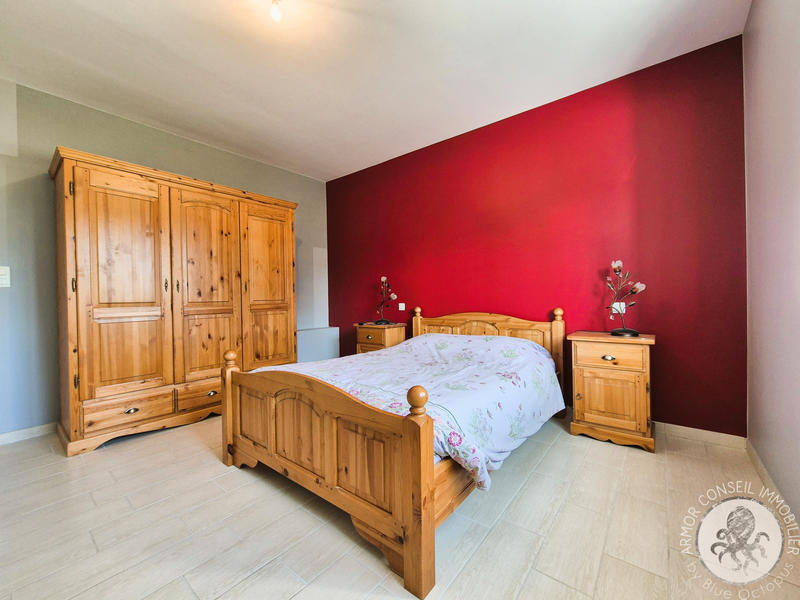 Maison - 235 m² - 6 pièces