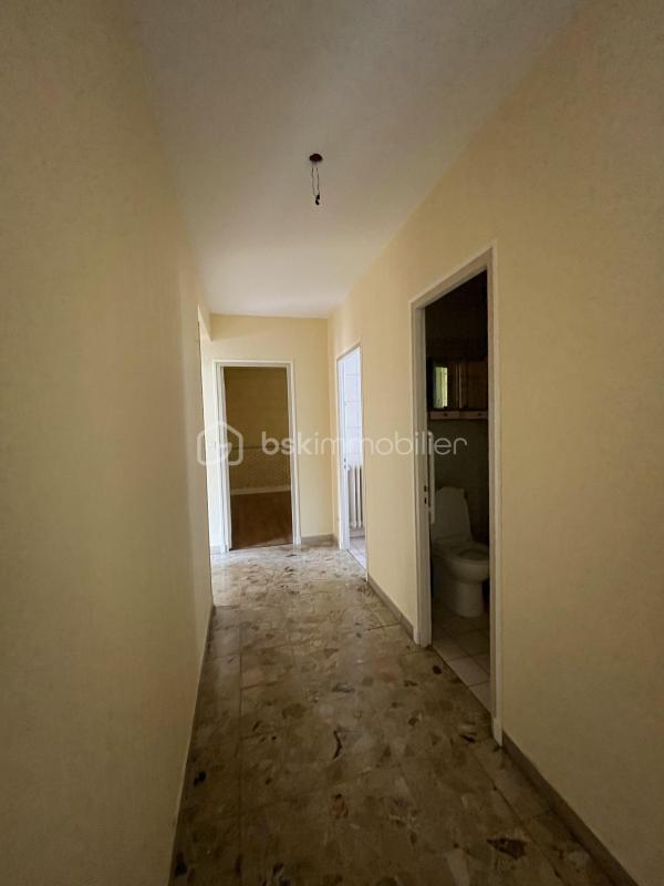 Maison traditionnelle - 169 m² - 7 pièces