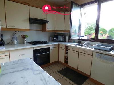 Maison - 122 m² - 8 pièces