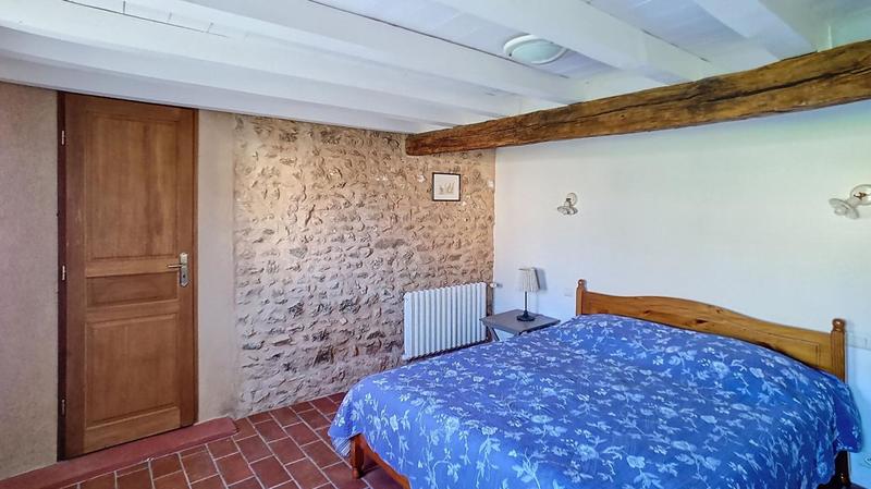 Maison - 219 m² - 8 pièces