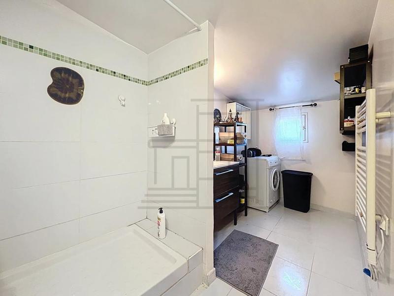 Appartement - 77 m² - 3 pièces