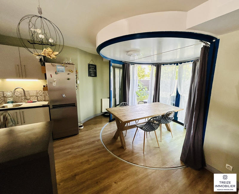 Maison - 95 m² - 5 pièces