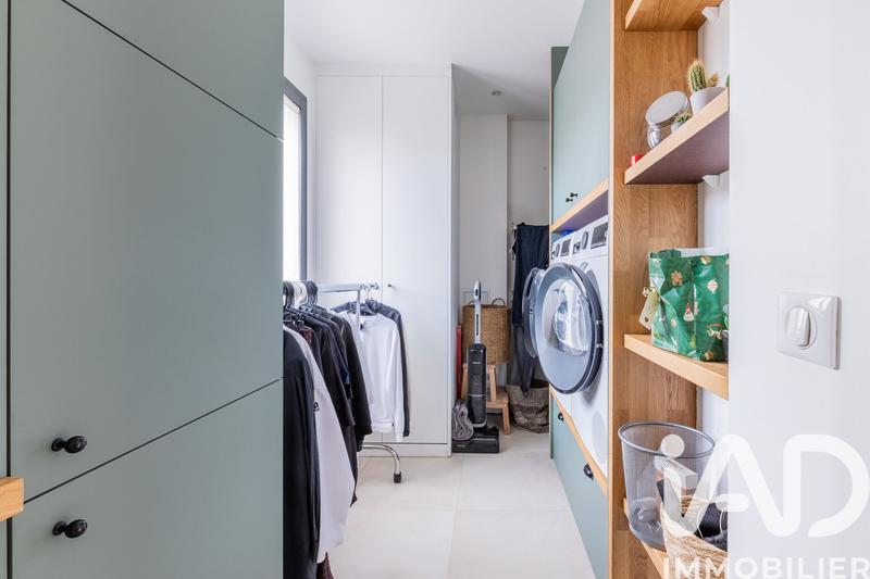 Maison - 200 m² - 7 pièces