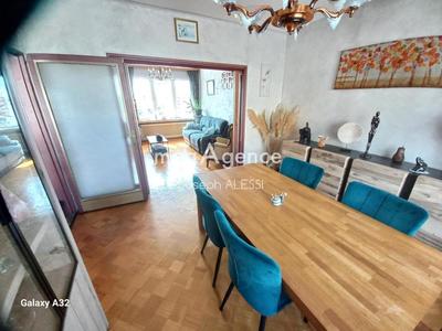 Maison - 163 m² - 8 pièces