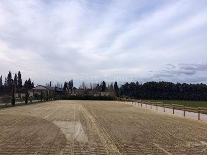 Maison - 1 745 m² - 50 pièces