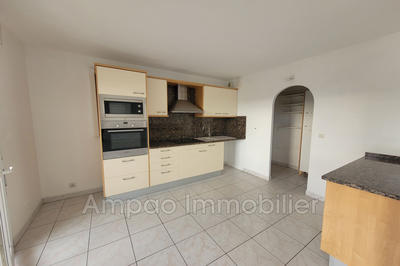 Appartement - 75 m² - 3 pièces