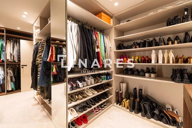 Villa - 189 m² - 6 pièces