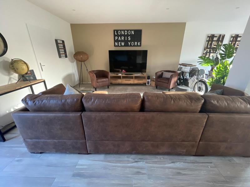 Chambre - 234 m² - 1 pièce