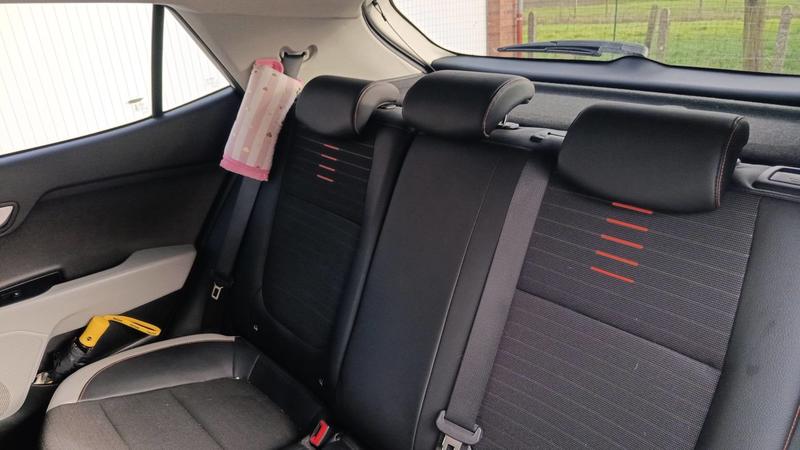 Kia Stonic 1.0 t-GDi 120 Launch Édition - Entretien constructeur