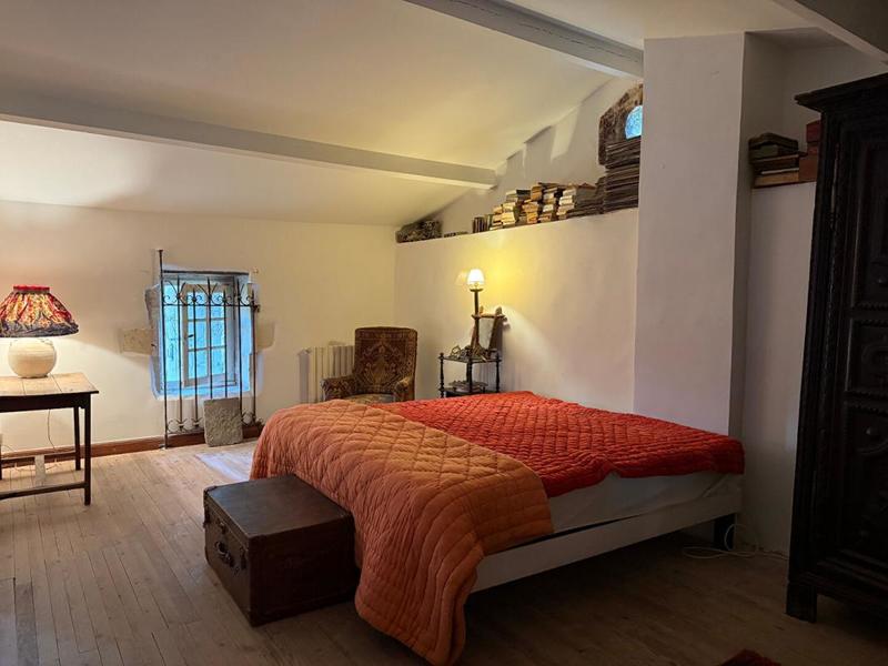 Maison - 255 m² - 7 pièces