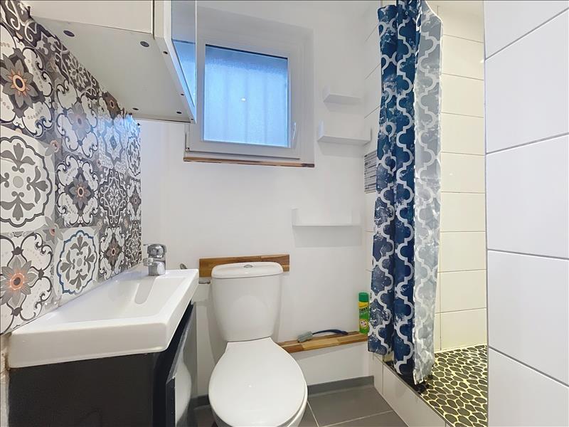 Studio - 15 m² - 1 pièce