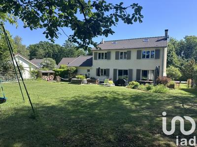 Maison - 160 m² - 7 pièces