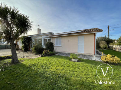 Maison traditionnelle - 155 m² - 7 pièces