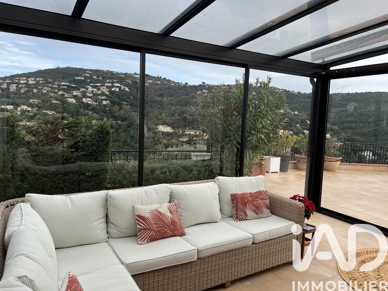 Maison - 188 m² - 9 pièces