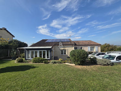 Maison - 180 m² - 6 pièces