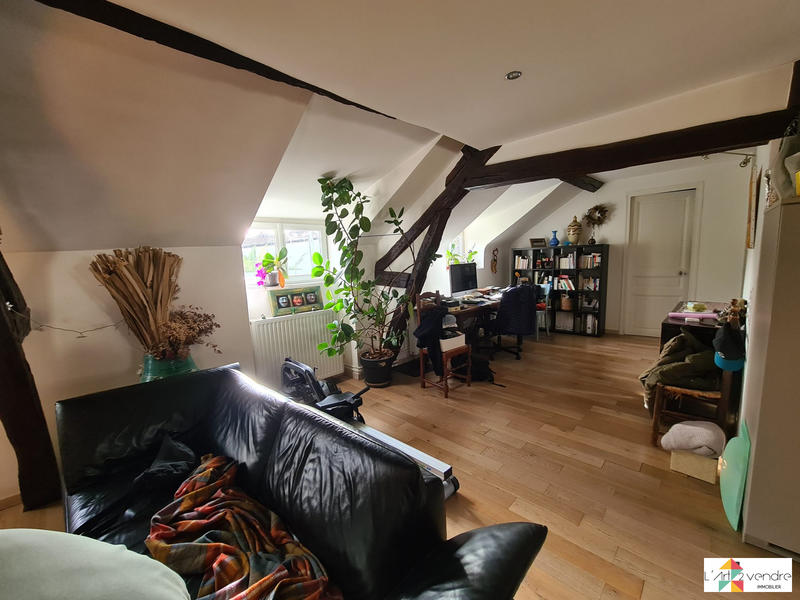 Appartement - 104 m² - 4 pièces