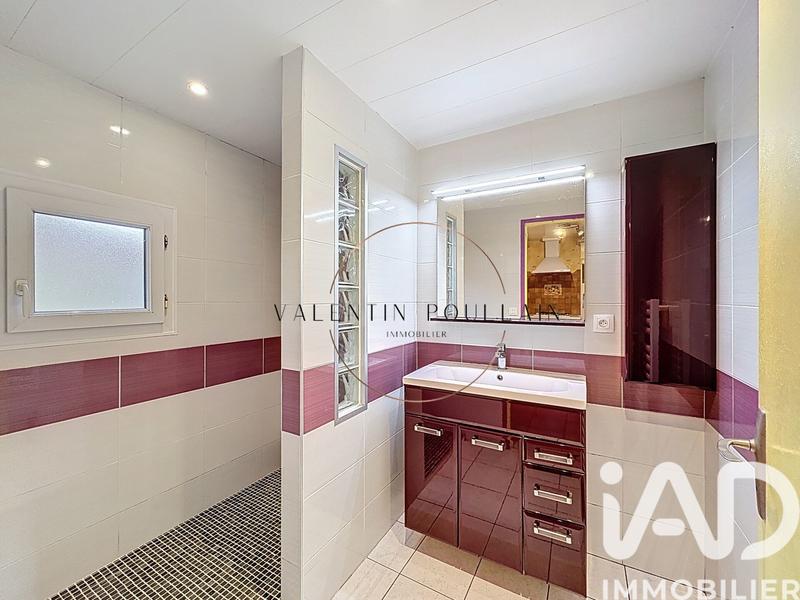 Maison - 95 m² - 5 pièces