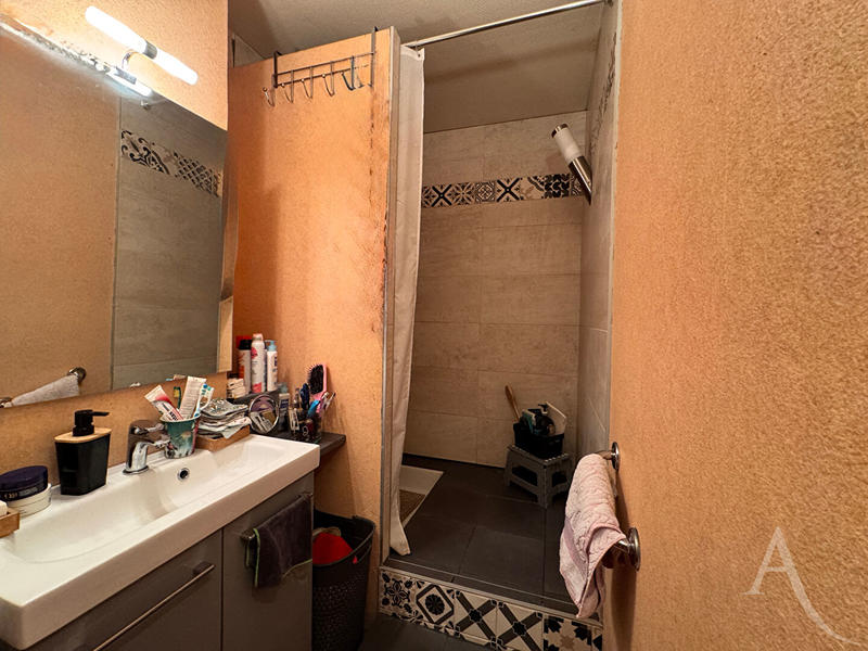 Appartement - 83 m² - 5 pièces