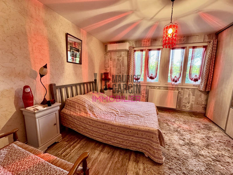 Maison - 200 m² - 5 pièces