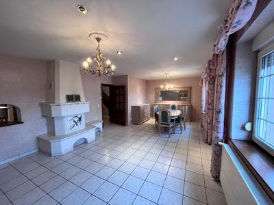 Maison - 227 m² - 7 pièces