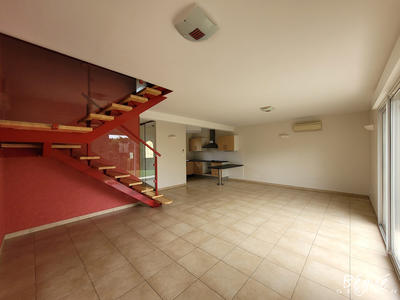 Villa - 90 m² - 4 pièces