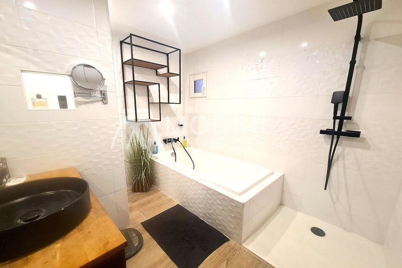 Appartement - 85 m² - 4 pièces