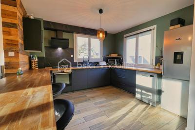 Maison - 102 m² - 4 pièces