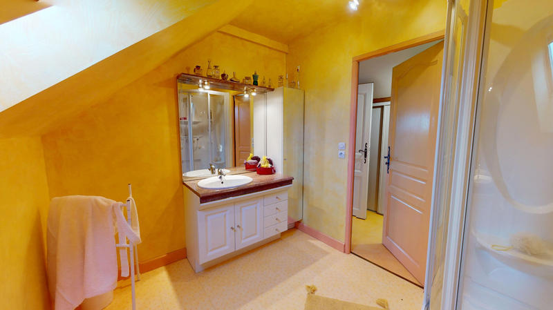 Maison - 138 m² - 6 pièces