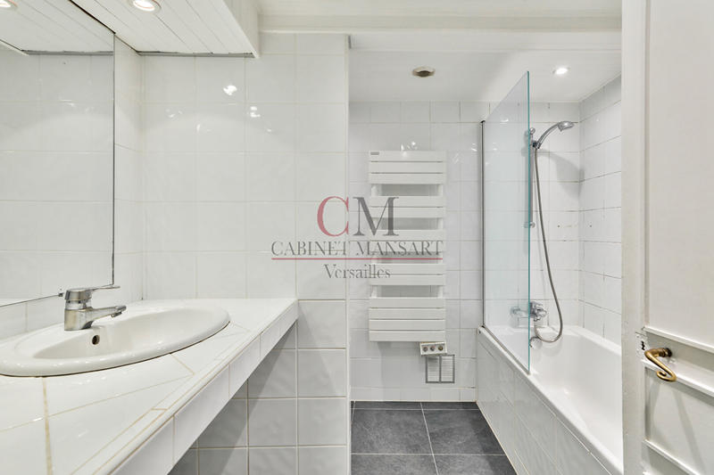 Appartement - 90 m² - 3 pièces