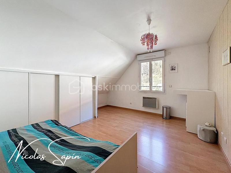 Maison - 139 m² - 6 pièces