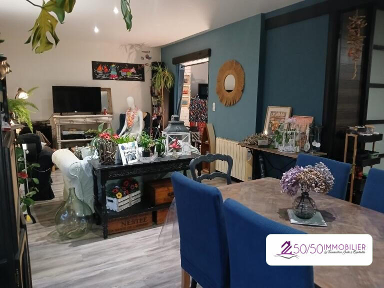 Maison - 88 m² - 4 pièces