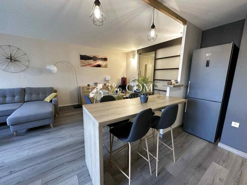 Appartement - 85 m² - 4 pièces