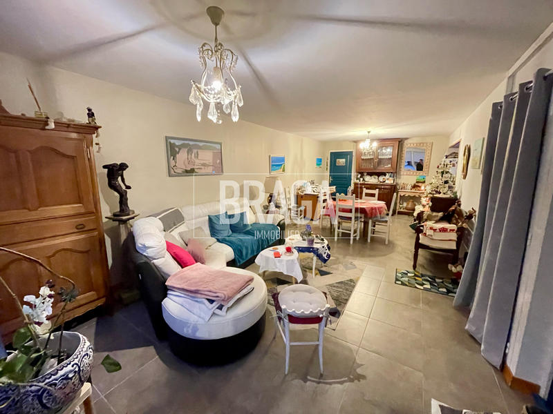 Appartement - 76 m² - 5 pièces